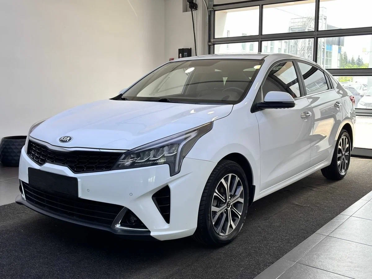 KIA Rio в наличии по цене от 1 434 900 рублей