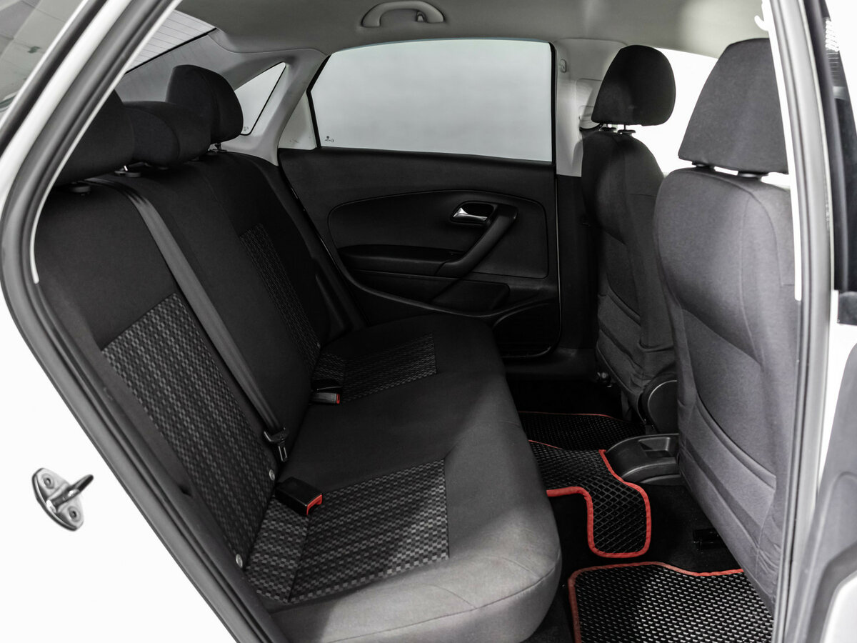 Фольксваген Поло б/у, 2016, Автоматическая. Фото: #11