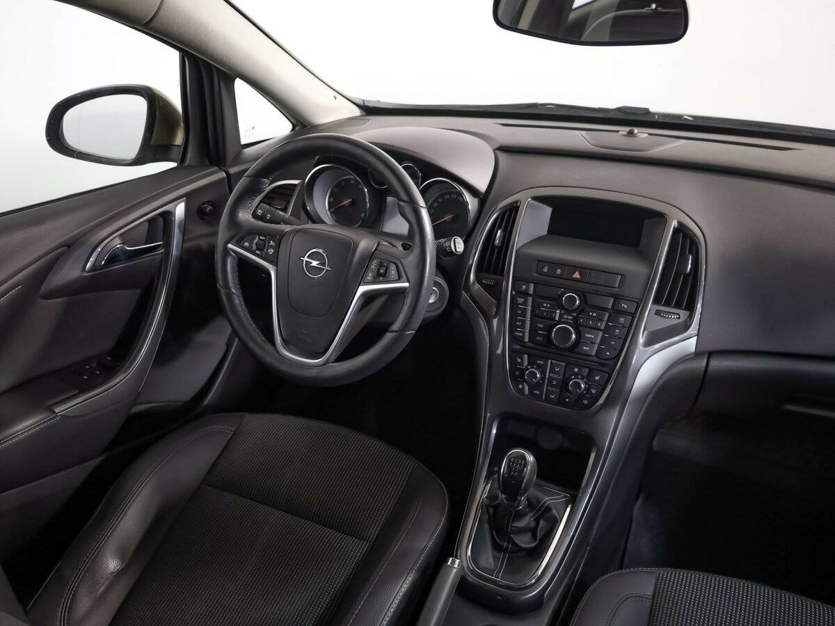 Опель Астра б/у, 2012, Механическая. Фото: #6