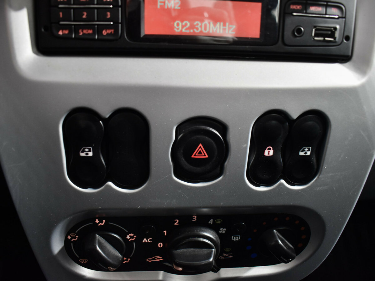 Рено Сандеро б/у, 2014, Механическая. Фото: #13